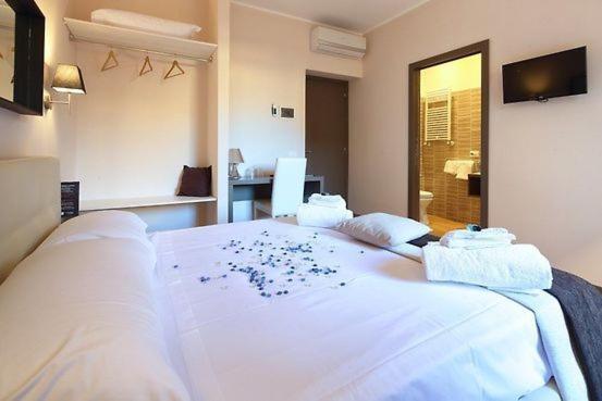 Colosseum Resort Рим Экстерьер фото